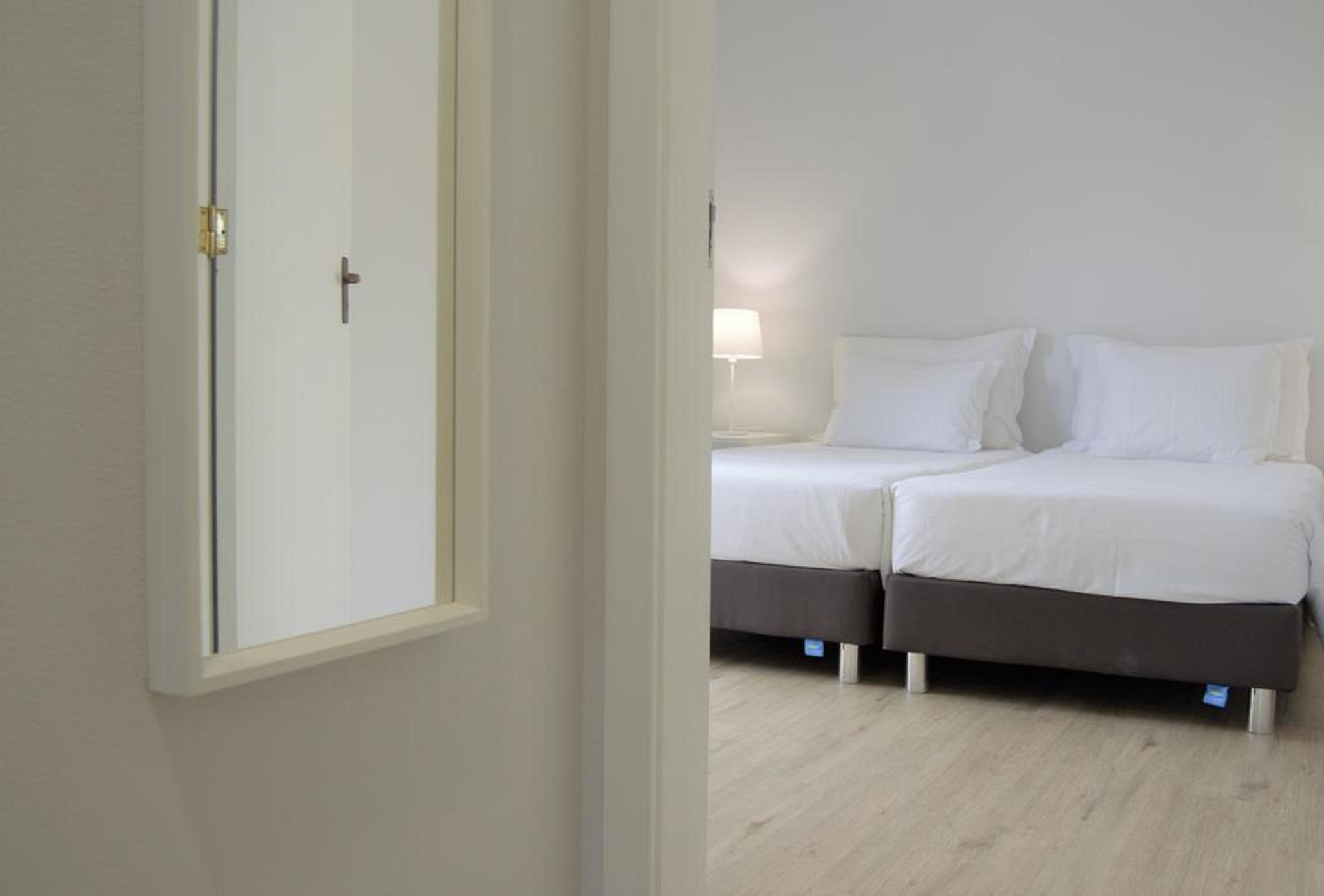 Apartamentos Turisticos Vitoria By Petit Hotels Funchal  Exterior photo