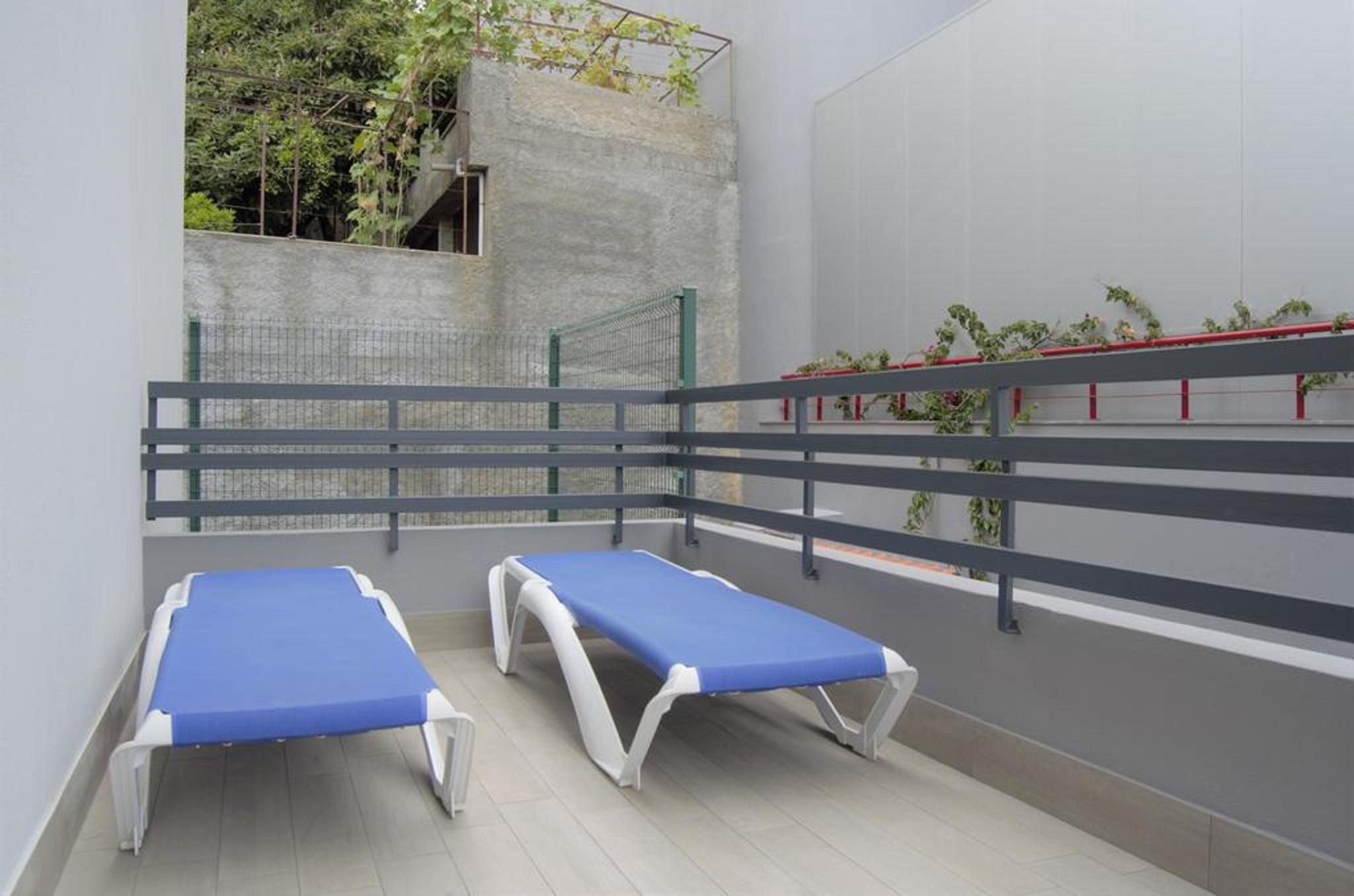 Apartamentos Turisticos Vitoria By Petit Hotels Funchal  Exterior photo